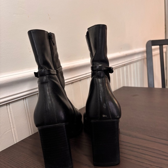 Vintage Leather Black Ankle Boots By Artiva Hilma Size 8M/Women Square Toe Boot - Picture 4 of 5